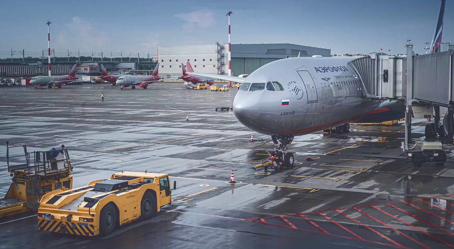 Компании, нуждающиеся в комплексном техническом обслуживании, которое можно адаптировать под конкретные бизнес-задачи и стратегические цели.